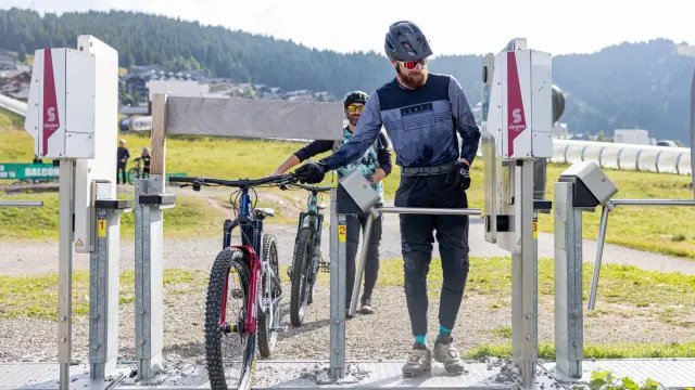 Enduro mountainbike Nils Louna 27368 1900px