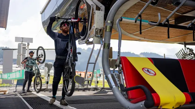 Enduro mountainbike Nils Louna 27371 1900px